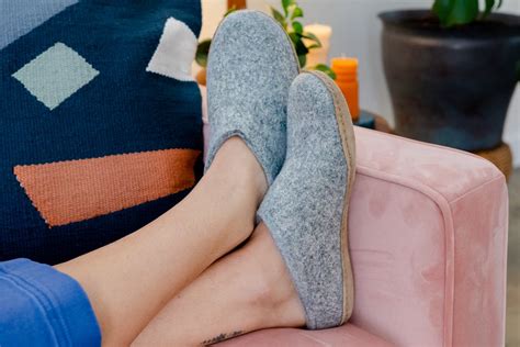 Wirecutter slippers - Odor-Eaters Ultra Comfort Odor-Destroying Insoles. $18 at Amazon. The Good Housekeeping Institute Home Care and Cleaning Lab dedicates hundreds of hours each year to rigorously evaluating products ...